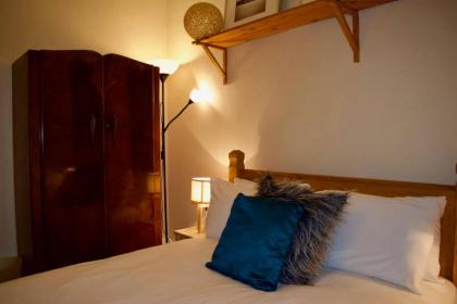 Central 3 Bedroom next to Leafy Meadows - image 20