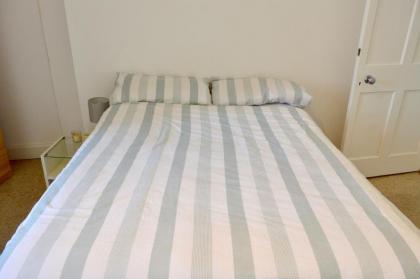 Central 2 Bedroom Flat in Edinburgh - image 14