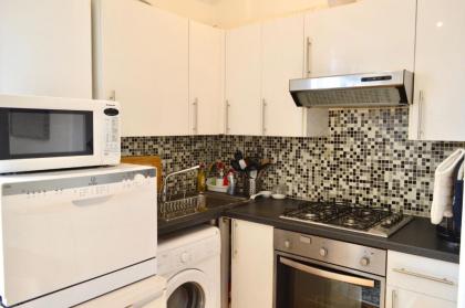 Central 2 Bedroom Flat in Edinburgh - image 15
