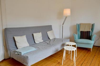Central 2 Bedroom Flat in Edinburgh - image 2