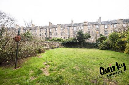 Edinburgh Luxury Central Apartment w/ Free Parking - image 6
