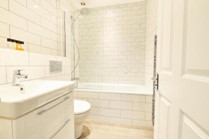 Sonder Royal Garden - image 13
