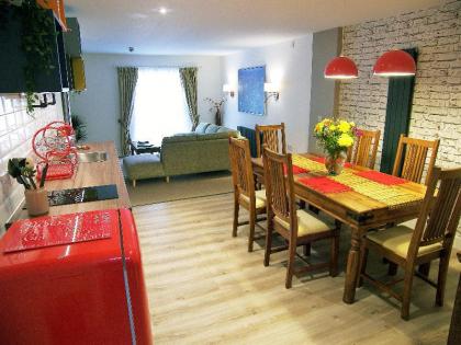 Beaverhall Holiday Apartments - image 12