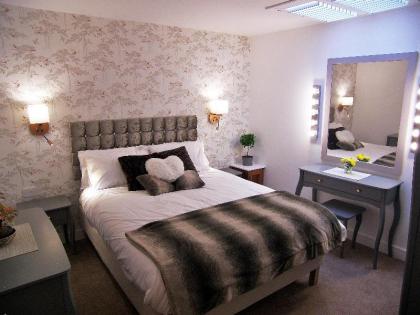 Beaverhall Holiday Apartments - image 3