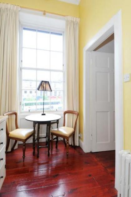 217 Charming first floor period city center apartment - image 4