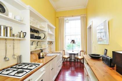 217 Charming first floor period city center apartment - image 8