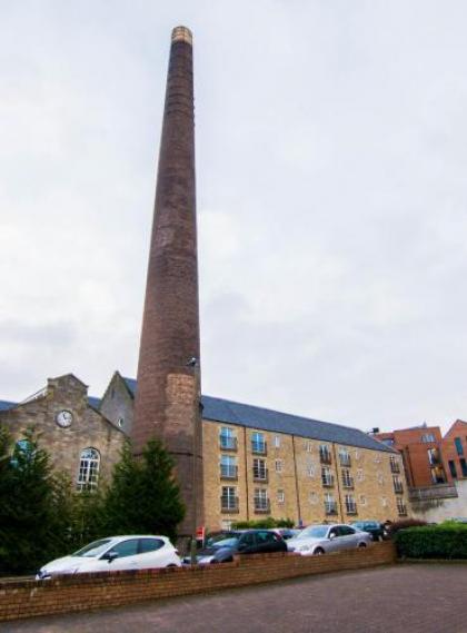 241 Fabulous three bedroom apartment on the second floor with parking - image 13