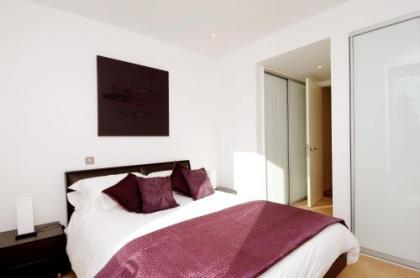 273 Stylish 2 bedroom apartment in the Quartermile development - offers private parking - image 13