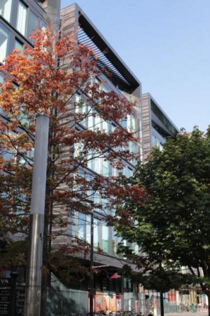 273 Stylish 2 bedroom apartment in the Quartermile development - offers private parking - image 8