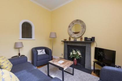 393 Old Tolbooth Wynd Apartment 3 - image 5