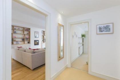401 Thistle Street Apartment - image 12