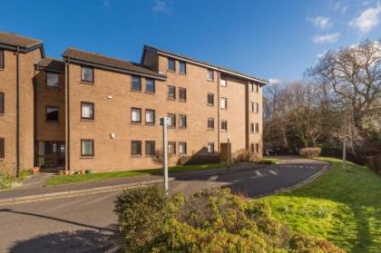 409 Boat Green Apartment - image 2