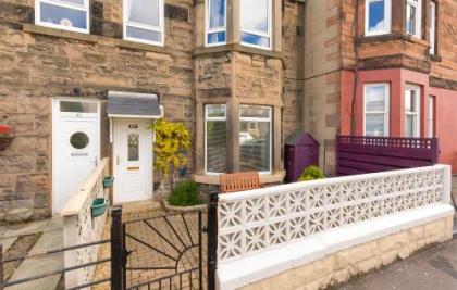 414 Spacious 1 bedroom ground floor apartment near Leith - image 7