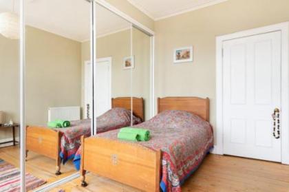 425 Quirky and charming 2 bedroom seaside apartment in Portobello - image 12