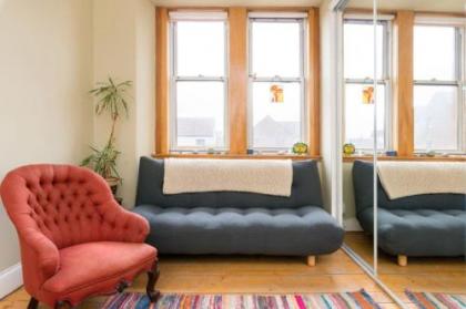 425 Quirky and charming 2 bedroom seaside apartment in Portobello - image 3