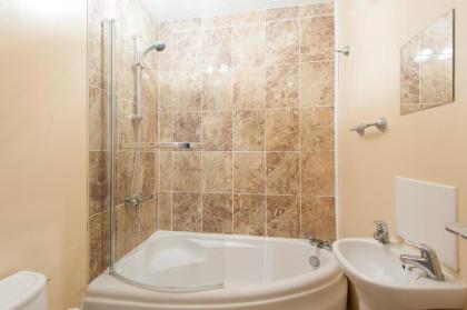 Dean Village Cottage - image 7