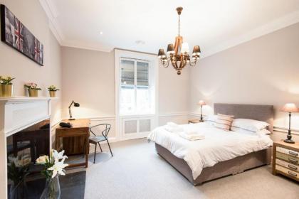 Frederick Street Apartment - image 5