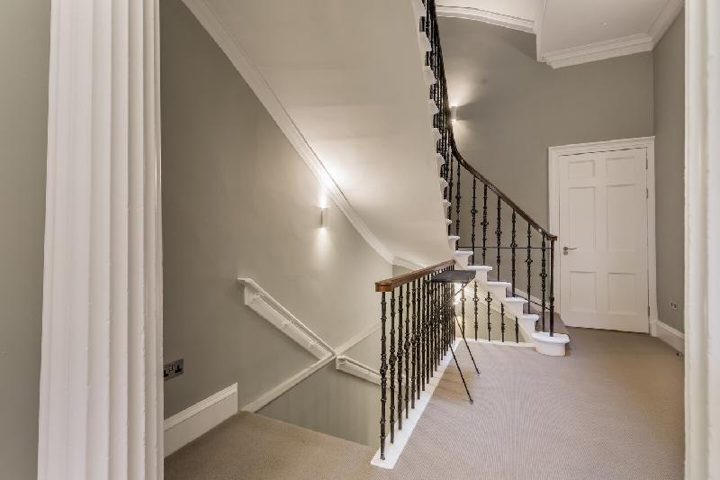 Torphichen Street 5* City Centre 2bed/2bath - image 6