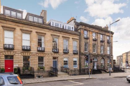 Torphichen Street 5* City Centre 2bed/2bath - image 8