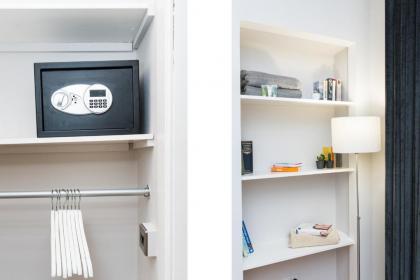 Beautiful Traditional 2 Bedroom Main Door Flat - image 9