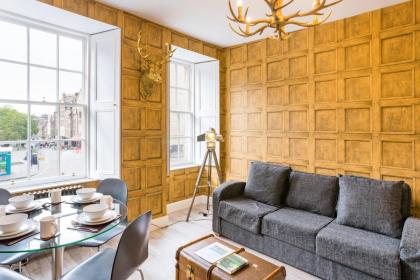 West Bow - Magical Harry Potter-Inspired Flat near Edinburgh Castle - image 5
