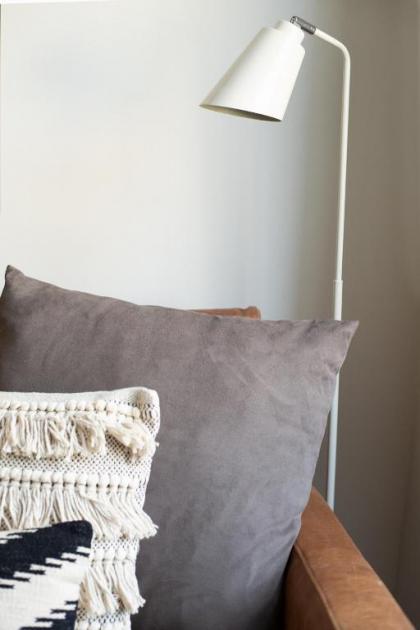 Holyrood Park City Centre Apartment - image 2
