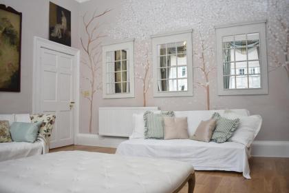 Frederick Street - stylish apartment in the heart of New Town! - image 3