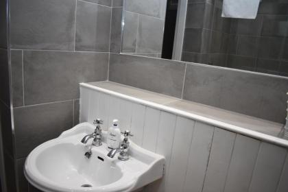Frederick Street - stylish apartment in the heart of New Town! - image 8