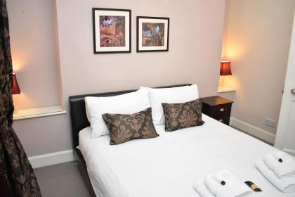 West Port - 2BR in the heart of the old town just off the Grassmarket - image 29