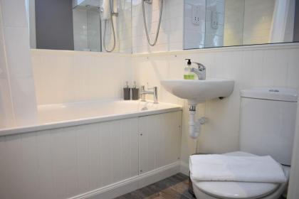 West Port - 2BR in the heart of the old town just off the Grassmarket - image 30