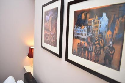 West Port - 2BR in the heart of the old town just off the Grassmarket - image 7