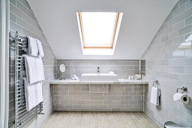 Luxury George St Apartments: Castle Suite (2-bed) - image 2