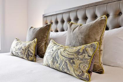 Luxury George St Apartments: Castle Suite (2-bed) - image 9