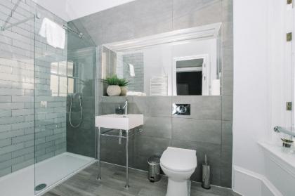 Huge 5* Georgian Apartment - Great Location - image 16
