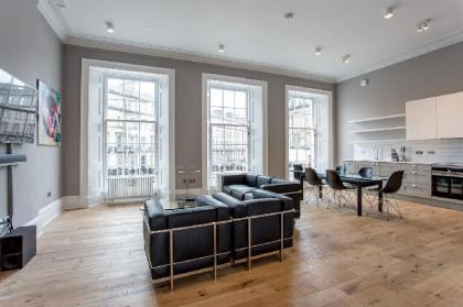 Huge 5* Georgian Apartment - Great Location - image 6