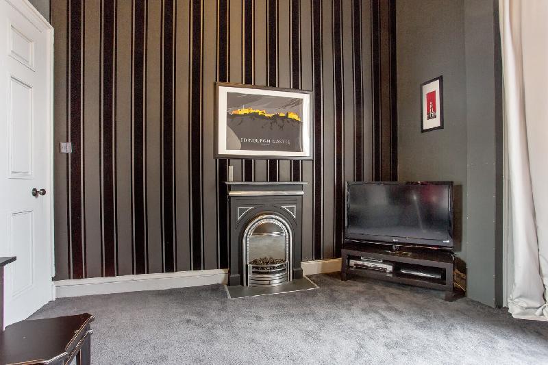 Huge Luxury Townhouse in the City Centre - image 3
