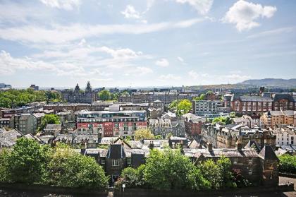 Royal Mile 3BR-1BA castle 150m - Free Parking - image 16