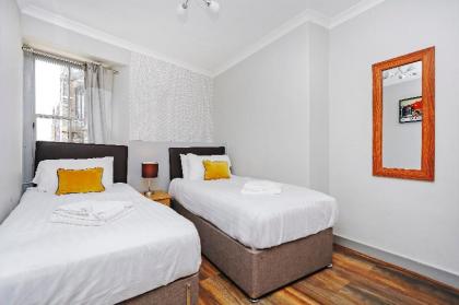 Royal Mile 3BR-1BA castle 150m - Free Parking - image 18