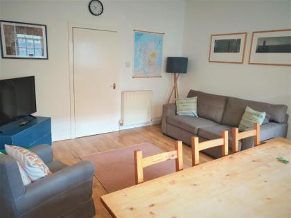 Canongate - Spacious and historic 2 bed flat on Royal Mile - image 8