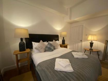 Queen Street Boutique Suites - image 14