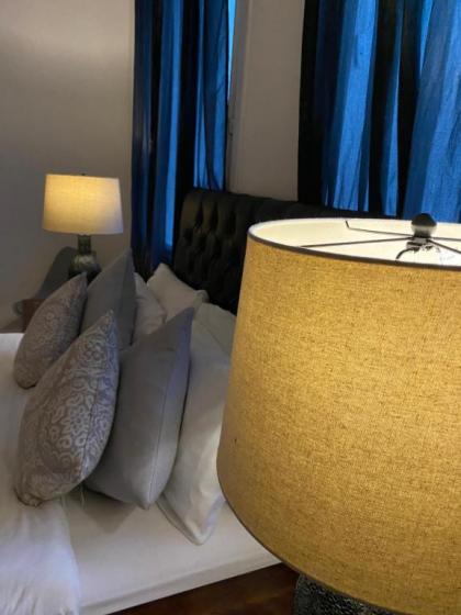 Queen Street Boutique Suites - image 3