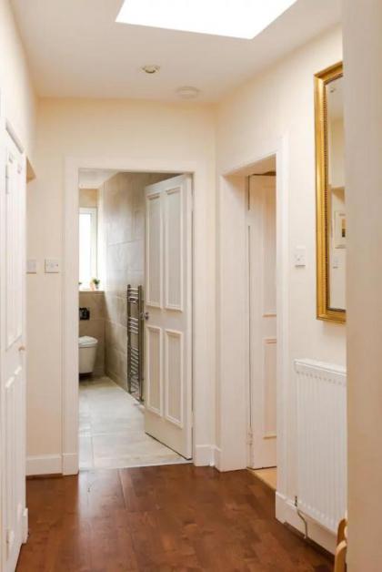 Luxury Morningside Cottage with Patio - image 18