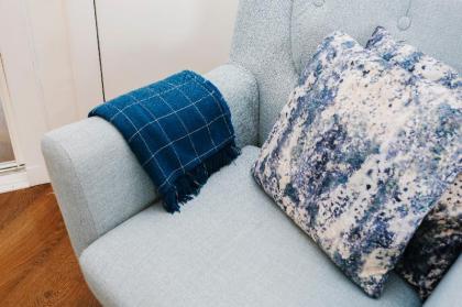 New Town 2 BR-1 BA George St 150m - Free Parking - image 9