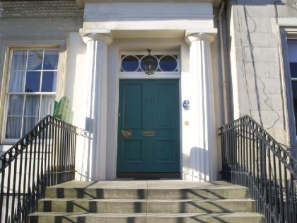 Hanover House Hotel - image 1