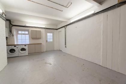 Queensferry Street Lane - Fantastic 2 BR City Centre Mews House with free secure parking! - image 5
