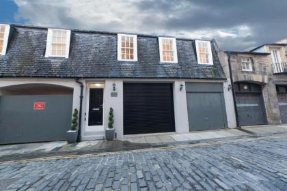 Queensferry Street Lane - Fantastic 2 BR City Centre Mews House with free secure parking! - image 9