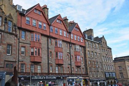 Royal Mile Romance by Heritage Of Scotland LLP - image 8