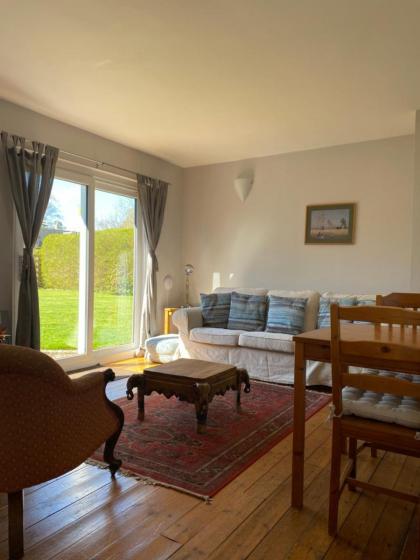 Gorton House and Cottages - image 4