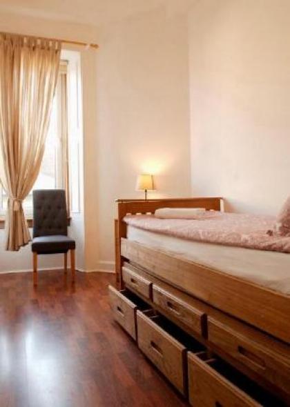 Pitt Street Apartment From Home To Home - image 5