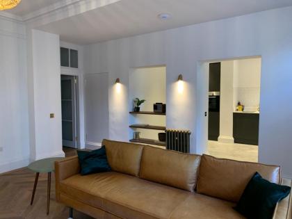 Royal Bolthole - image 3